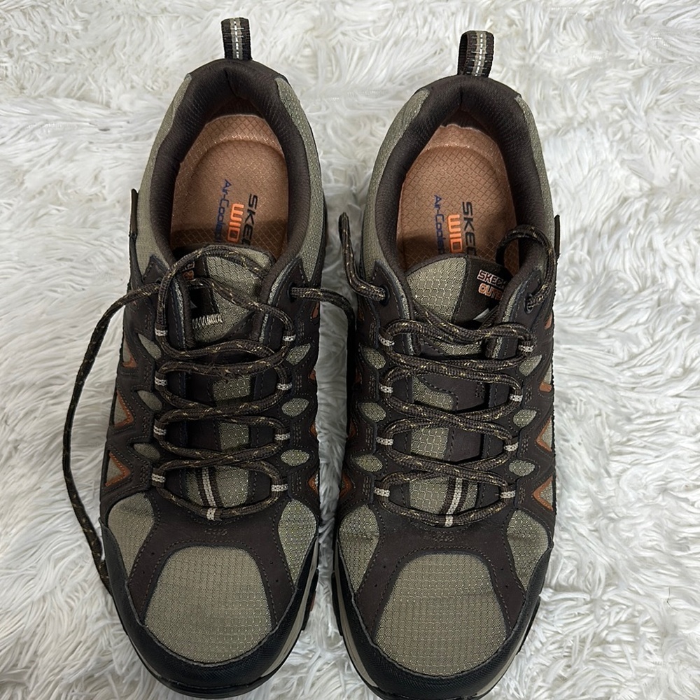 Skechers Brown and Green Athletic Shoes with Rugged Design